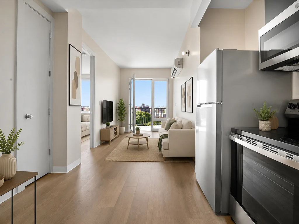 1408 Vyse Avenue - Photo 2