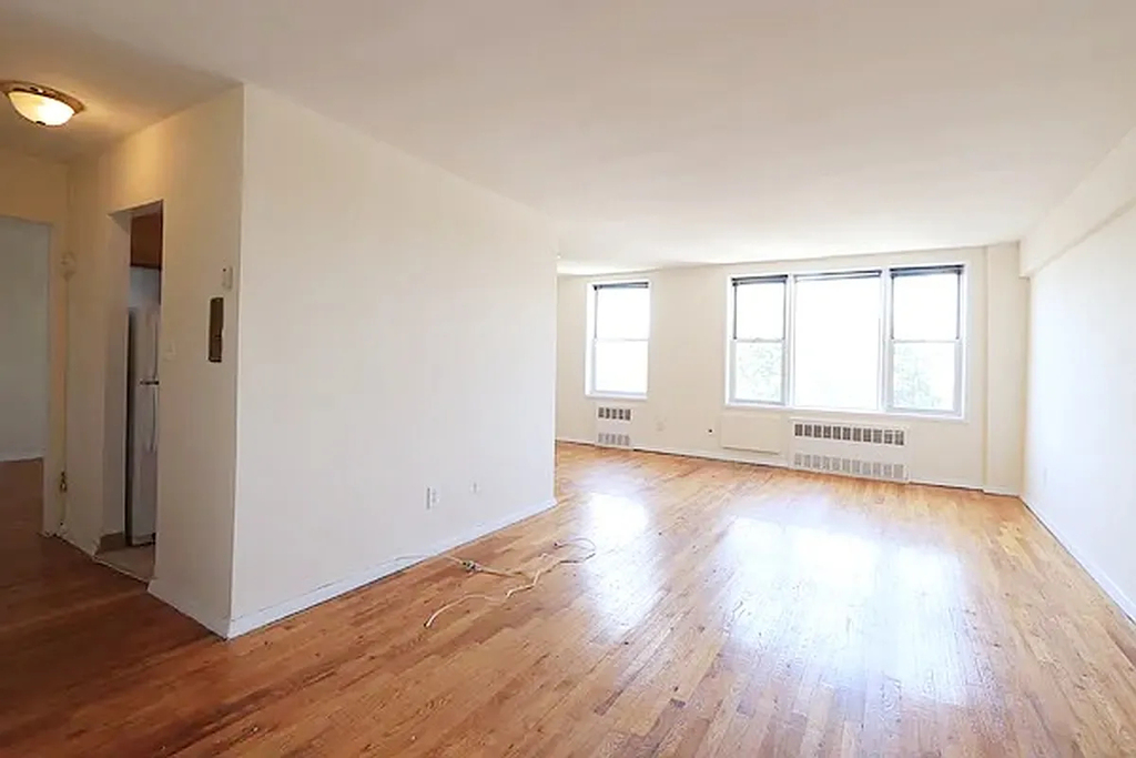 9602 4th Avenue - Photo 0