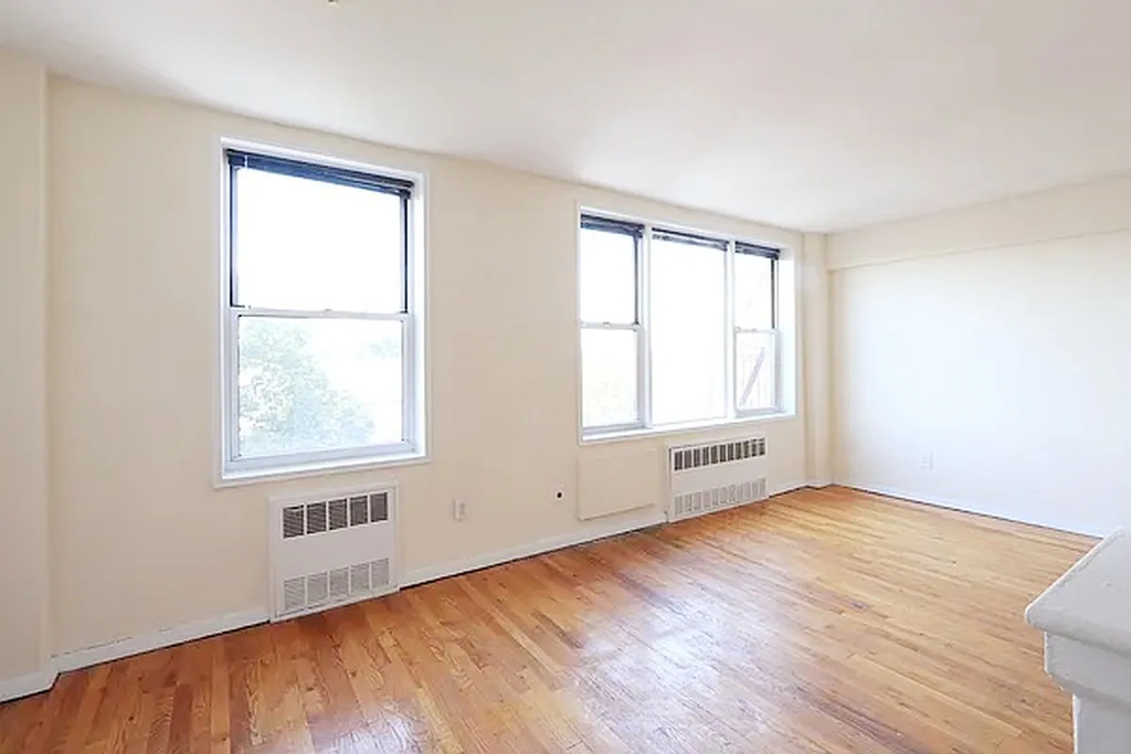 9602 4th Avenue - Photo 3