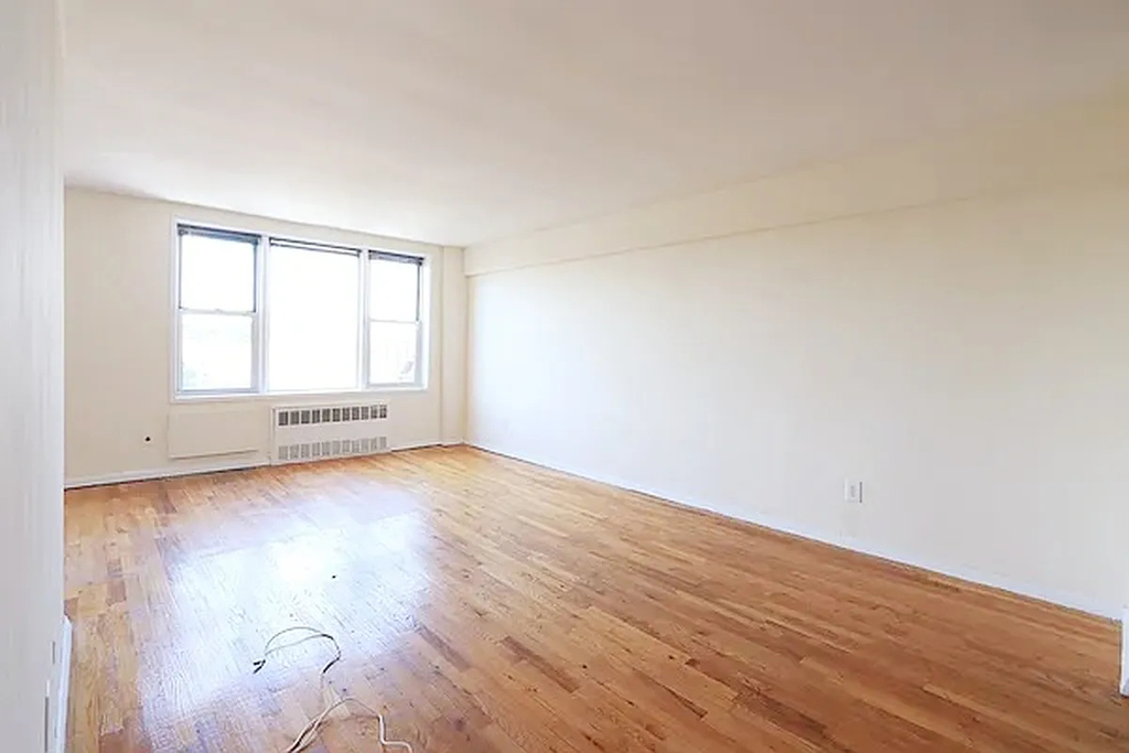 9602 4th Avenue - Photo 4