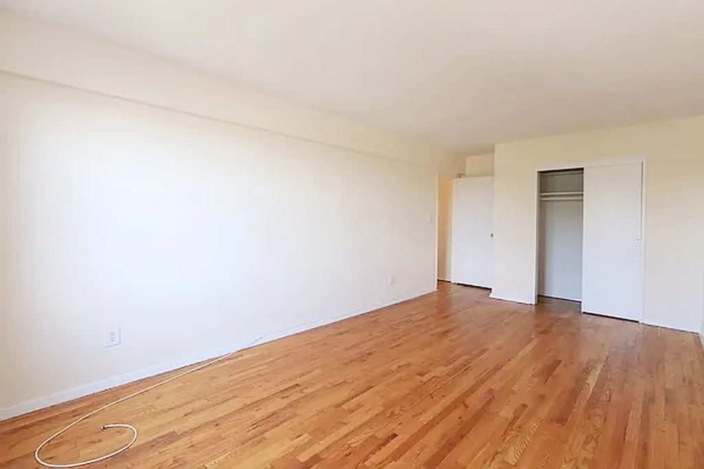 9602 4th Avenue - Photo 6