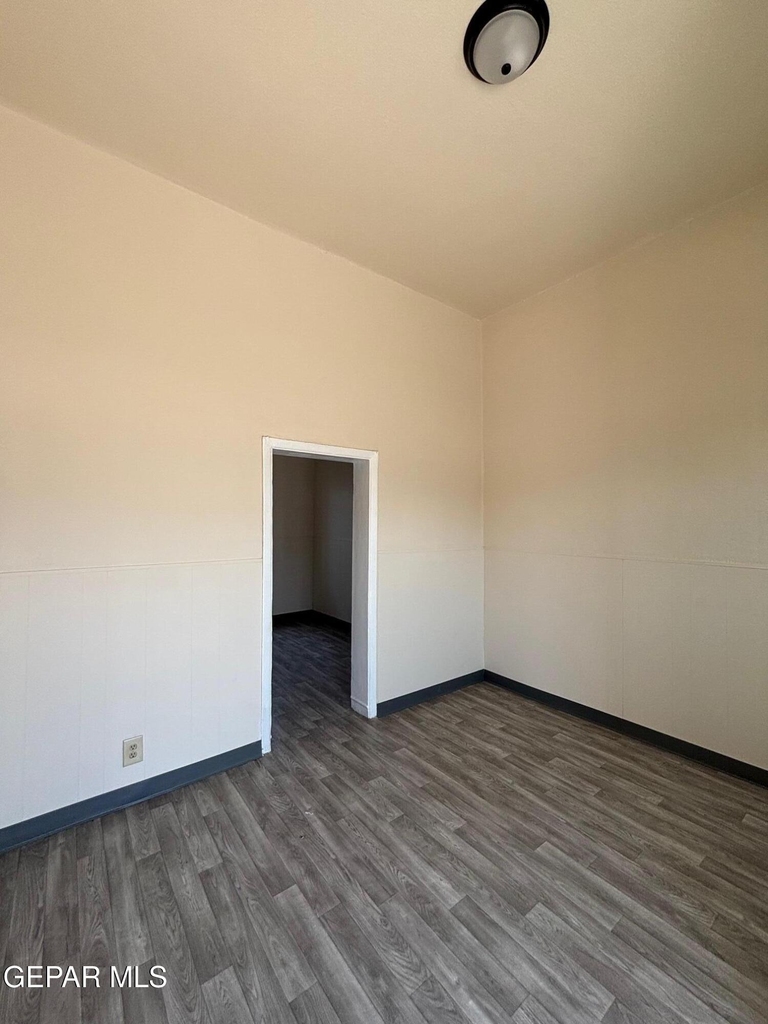 920 S Stanton Street - Photo 6