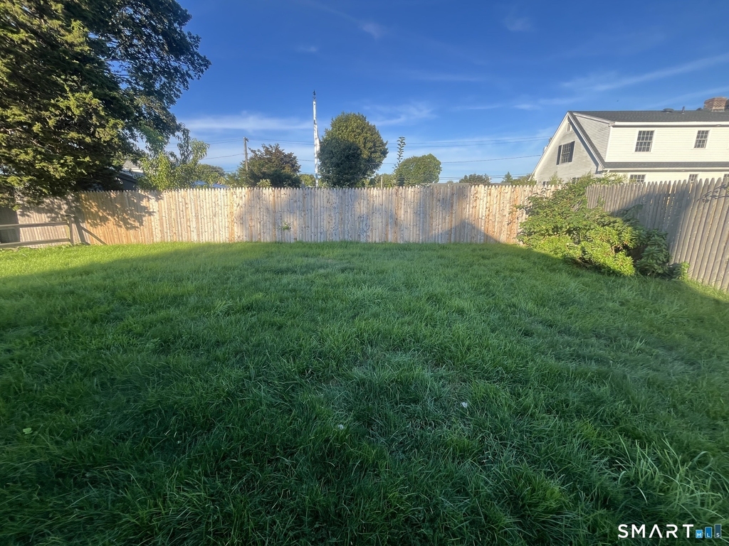 41 Harbor Avenue - Photo 2