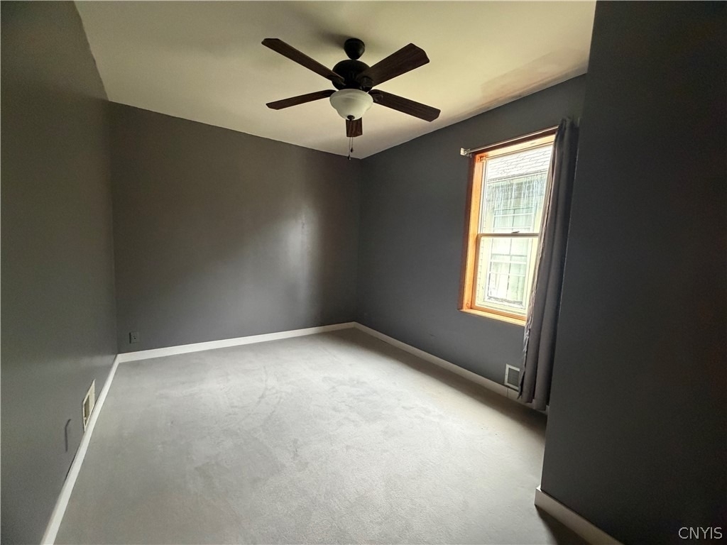 1230 Thorn Street - Photo 4