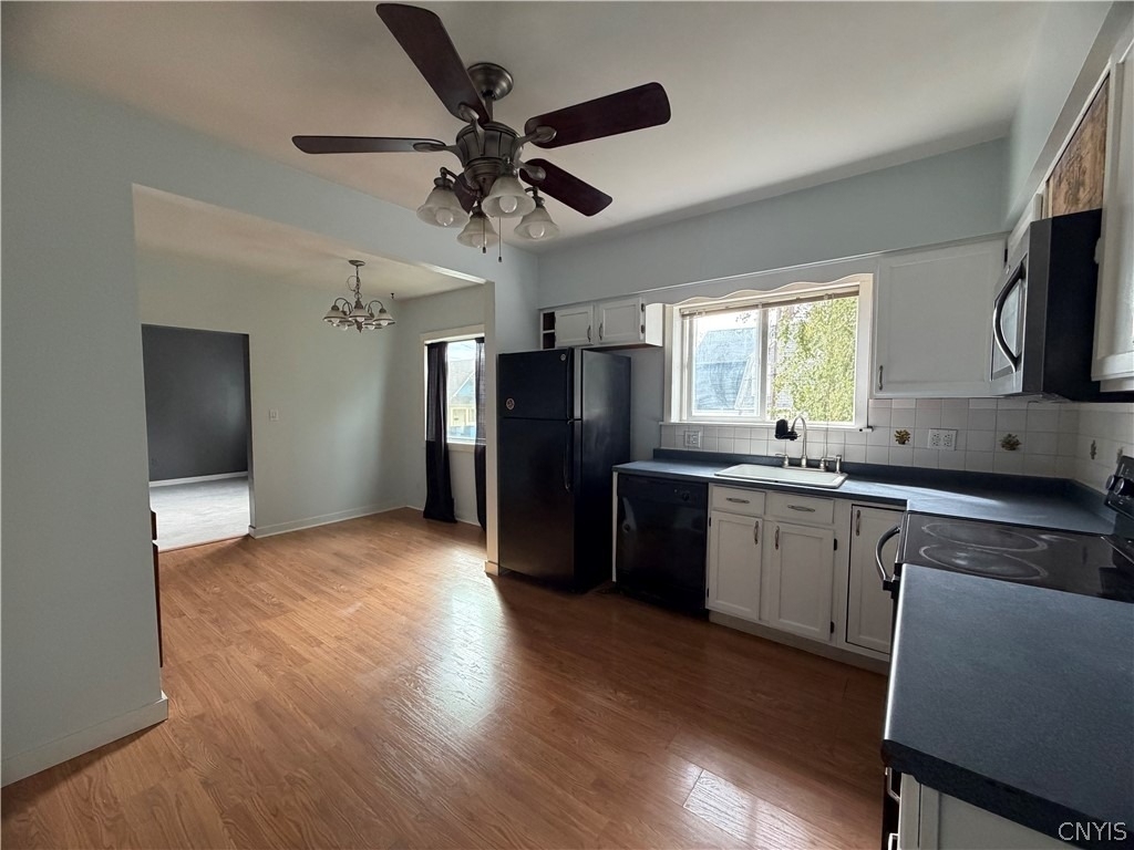 1230 Thorn Street - Photo 1