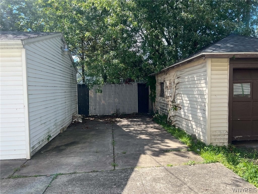 98 Freund Street - Photo 31