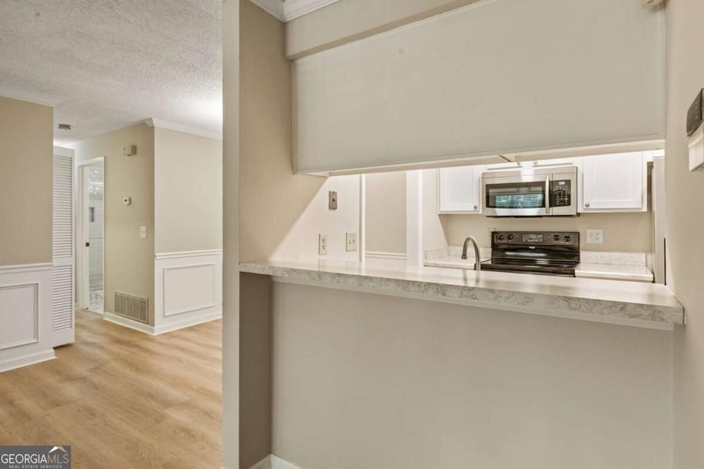 611 Barrington Hills Drive - Photo 13