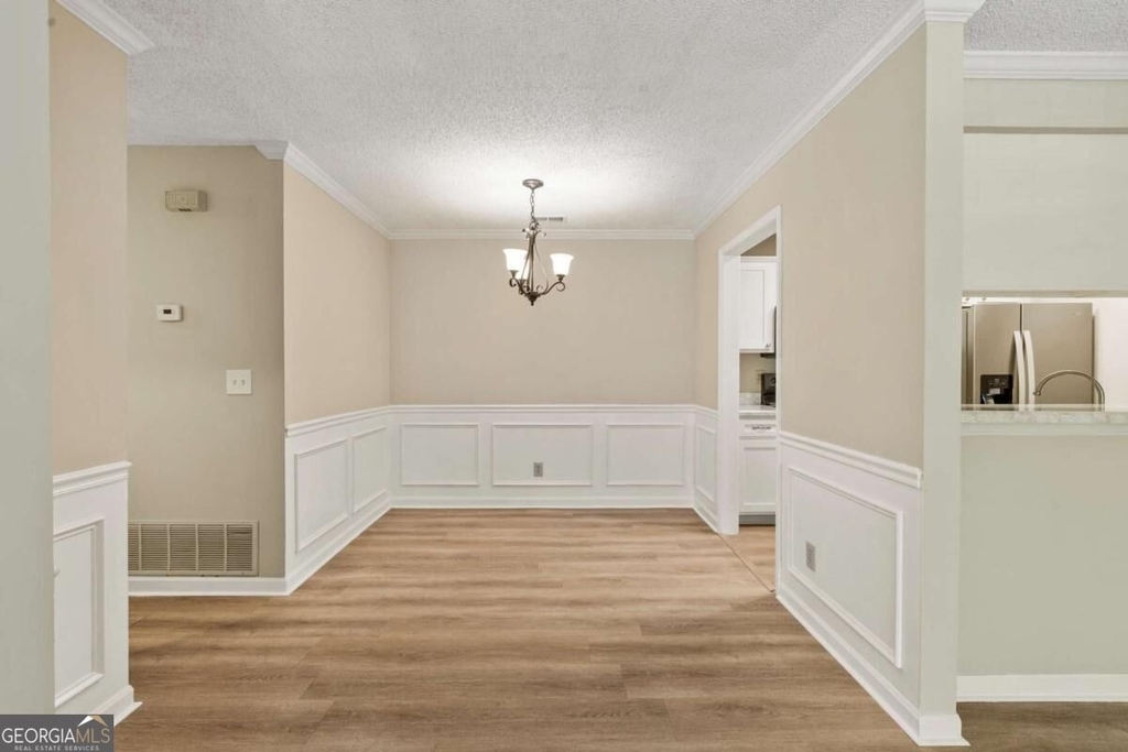 611 Barrington Hills Drive - Photo 18