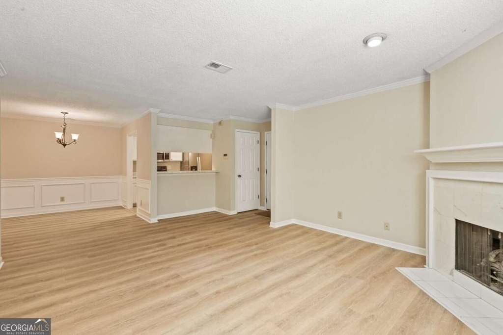 611 Barrington Hills Drive - Photo 15