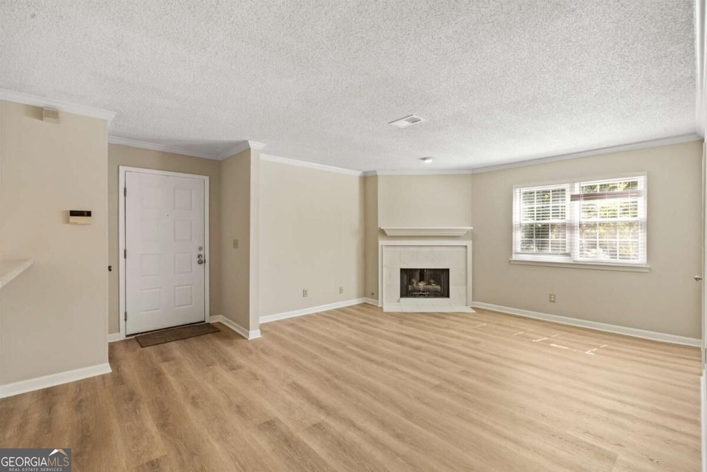 611 Barrington Hills Drive - Photo 14