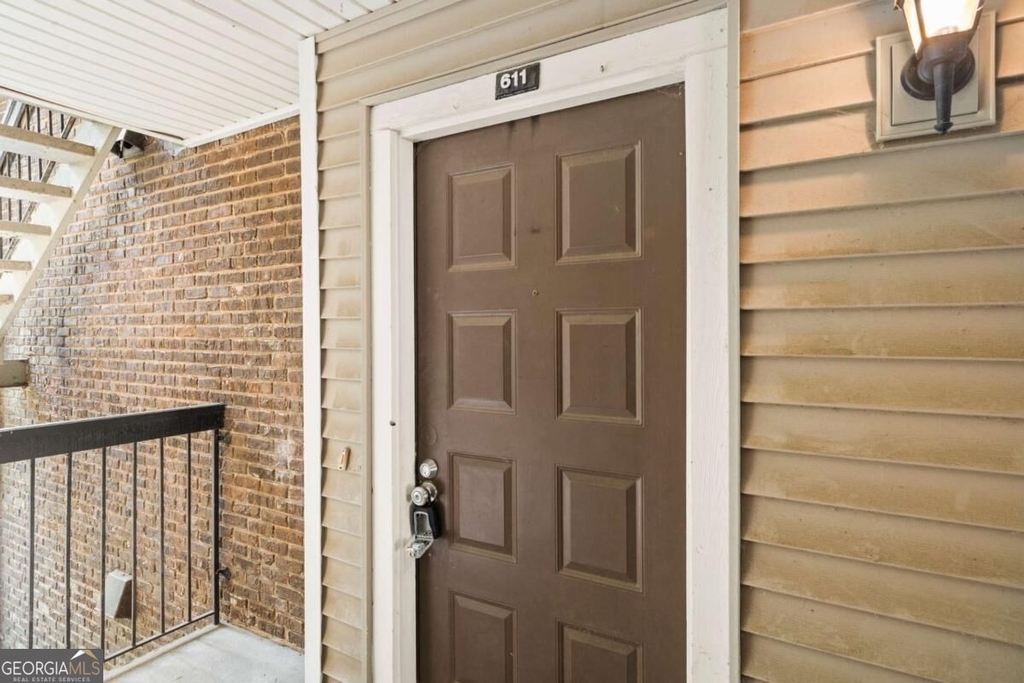 611 Barrington Hills Drive - Photo 12