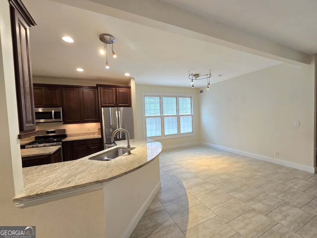 87 Columns Way - Photo 22