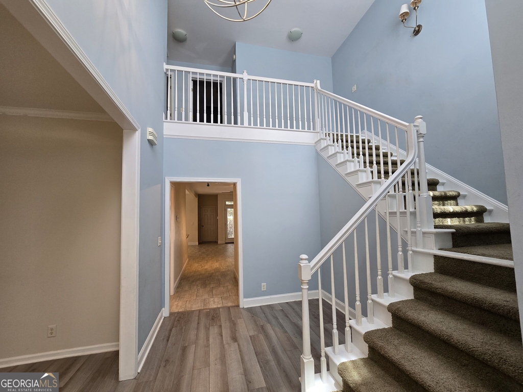 87 Columns Way - Photo 4