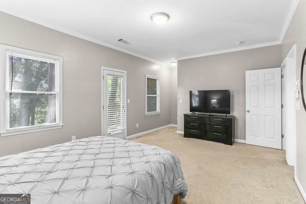 687 Windsor Street Sw - Photo 24