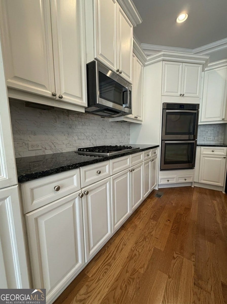 1602 Chatterton Court Ne - Photo 9