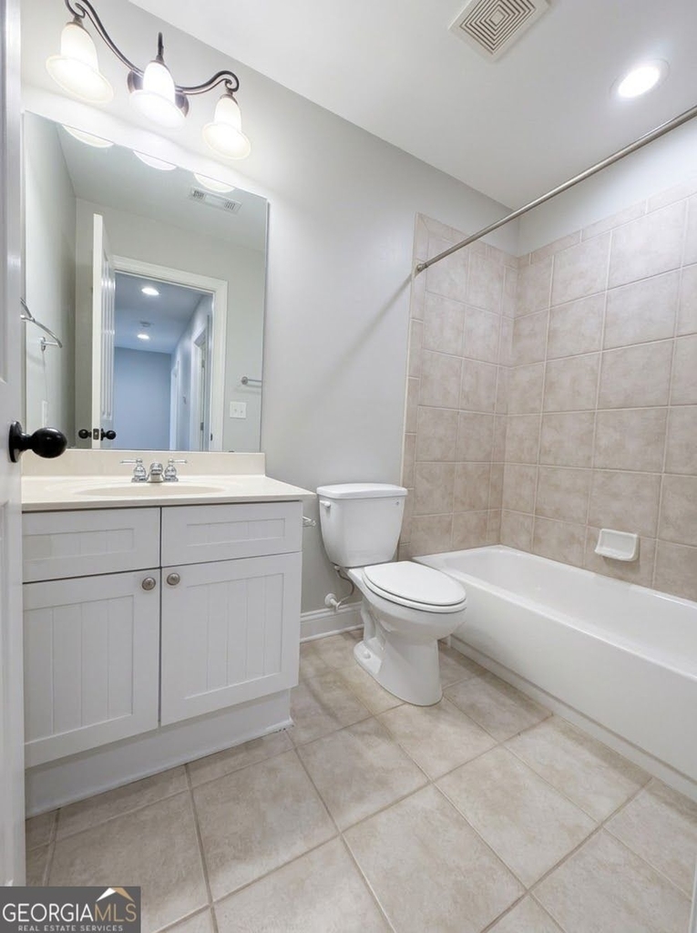 1602 Chatterton Court Ne - Photo 17