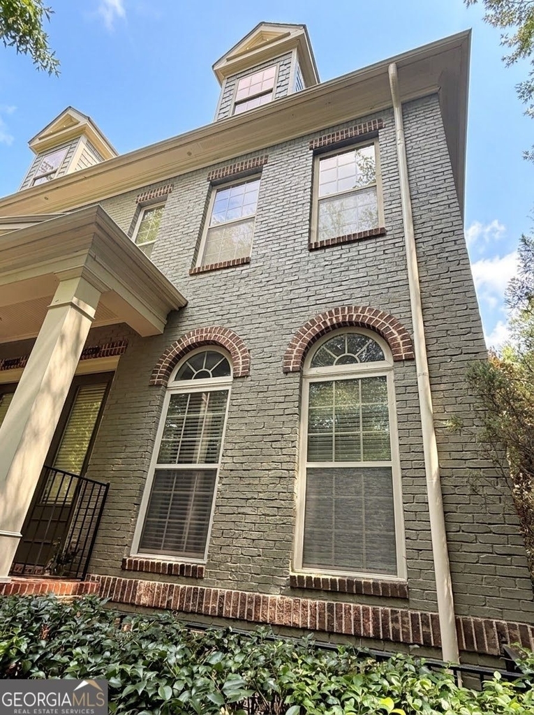 1602 Chatterton Court Ne - Photo 0