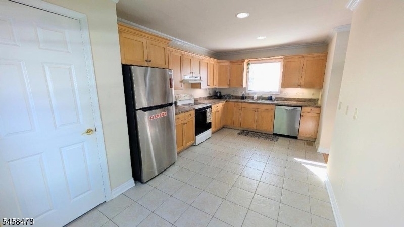 25 Lathrop Ave - Photo 4