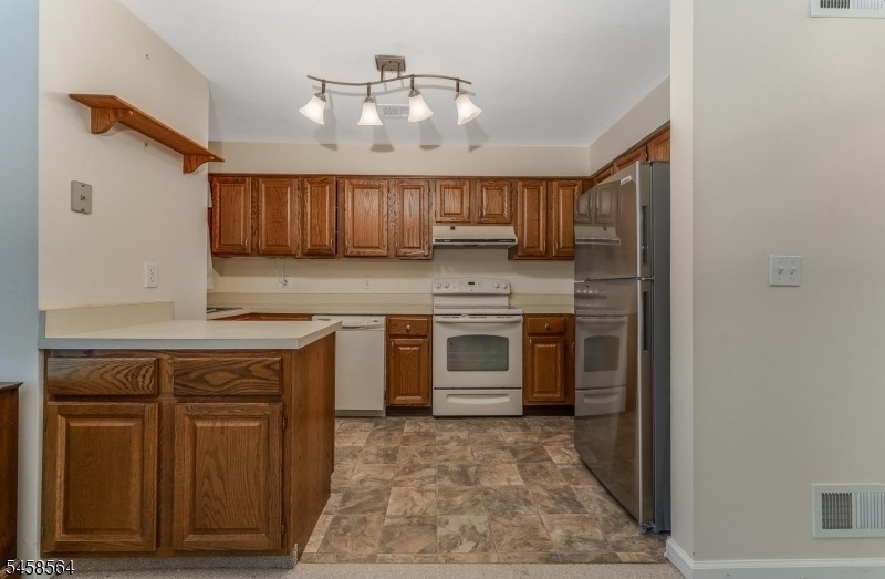 25 Augusta Dr - Photo 8