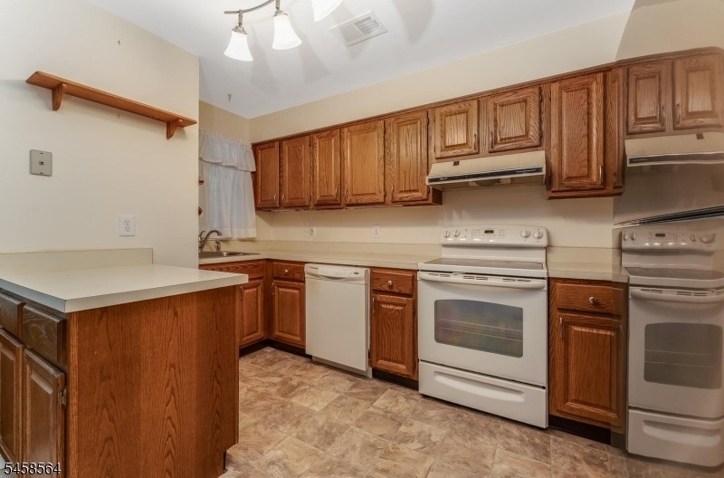 25 Augusta Dr - Photo 6