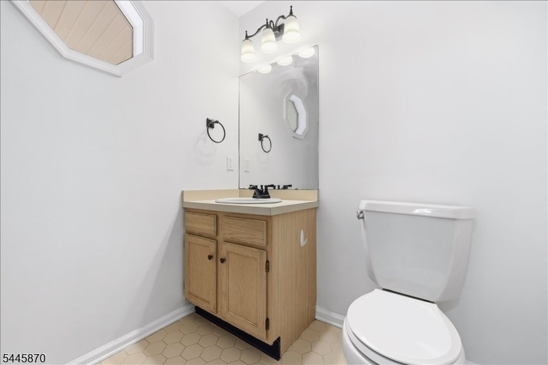 73 Castleton Rd - Photo 8
