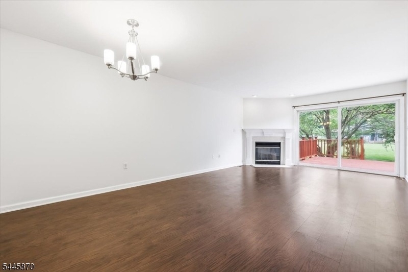 73 Castleton Rd - Photo 4