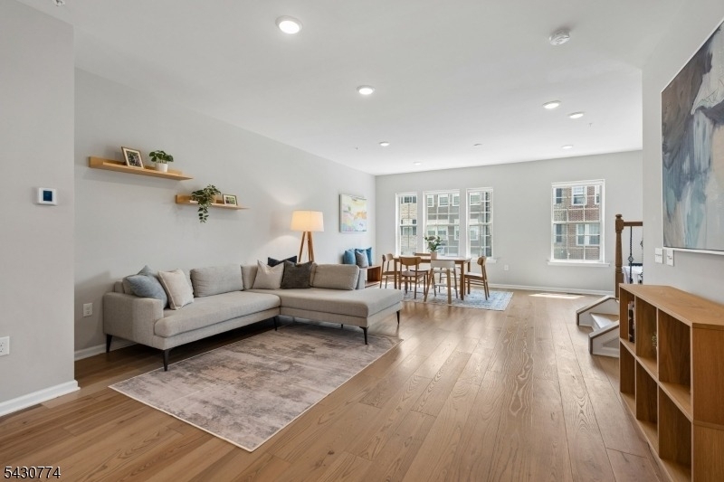 10 Cortland Ct - Photo 5