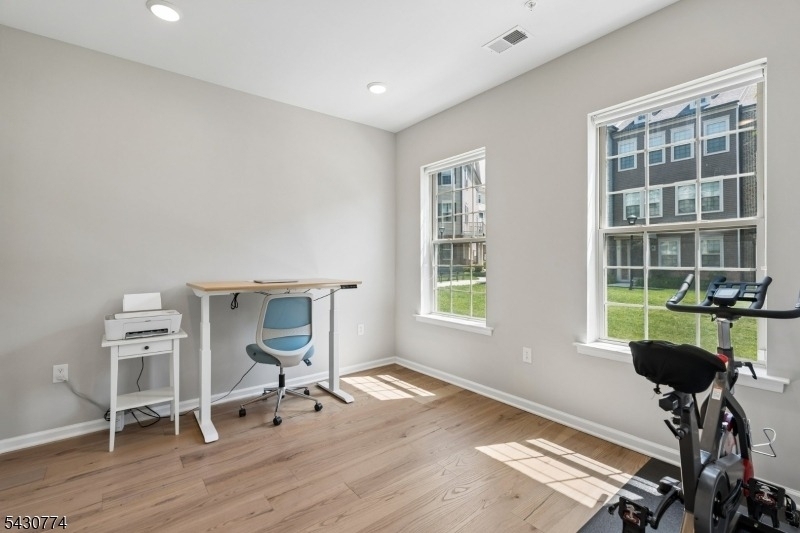 10 Cortland Ct - Photo 3
