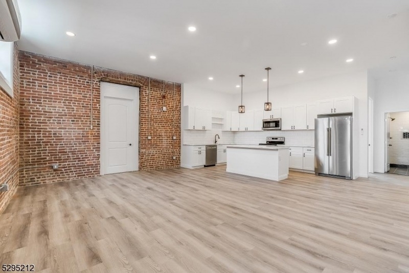 7 Moran Street - Photo 0