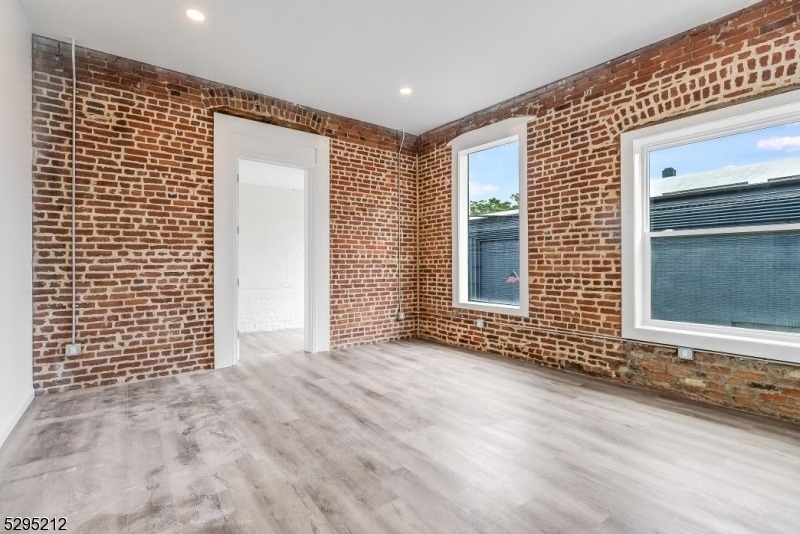 7 Moran Street - Photo 17
