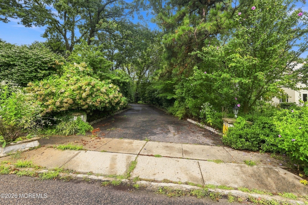1180 Cynthia Lane - Photo 30