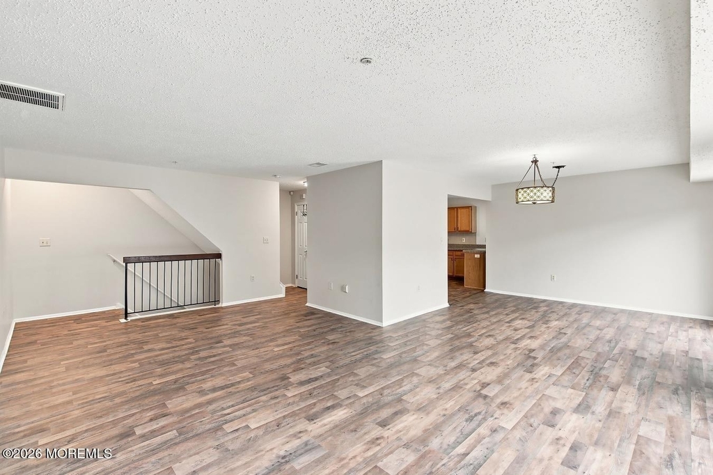 1309 Arthur Street - Photo 2