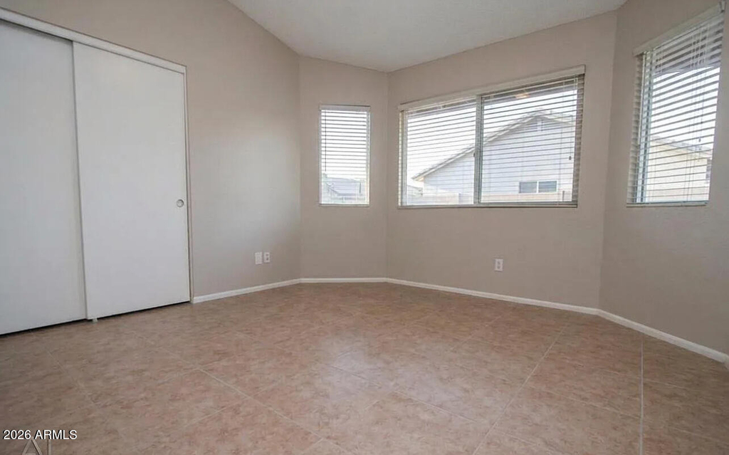 6233 E Carolina Drive - Photo 2