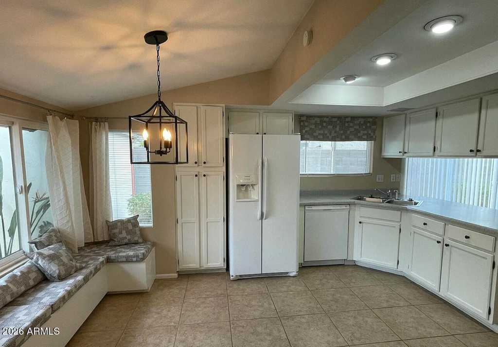 6233 E Carolina Drive - Photo 1