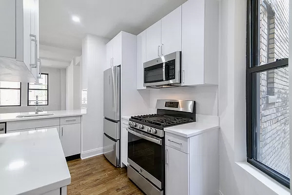 West 68 Street - Photo 5