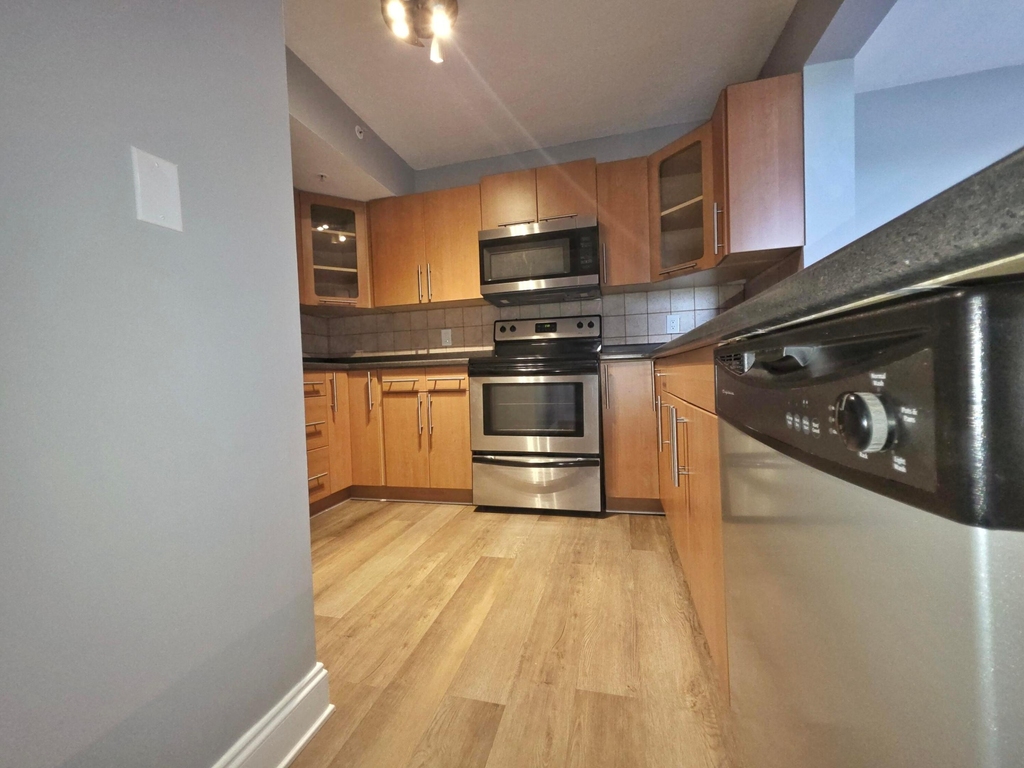 1341 Se 3rd Avenue - Photo 5