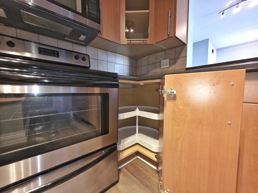 1341 Se 3rd Avenue - Photo 6