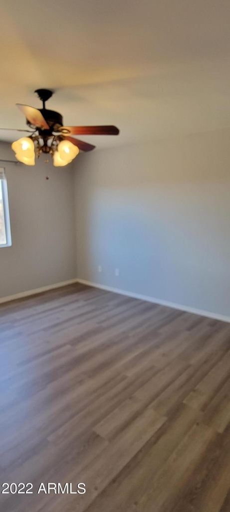 19042 N Toledo Avenue - Photo 7