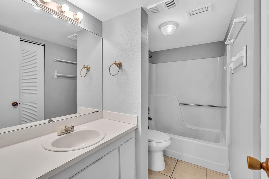 21904 Lake Forest Circle - Photo 16