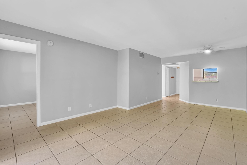 21904 Lake Forest Circle - Photo 31