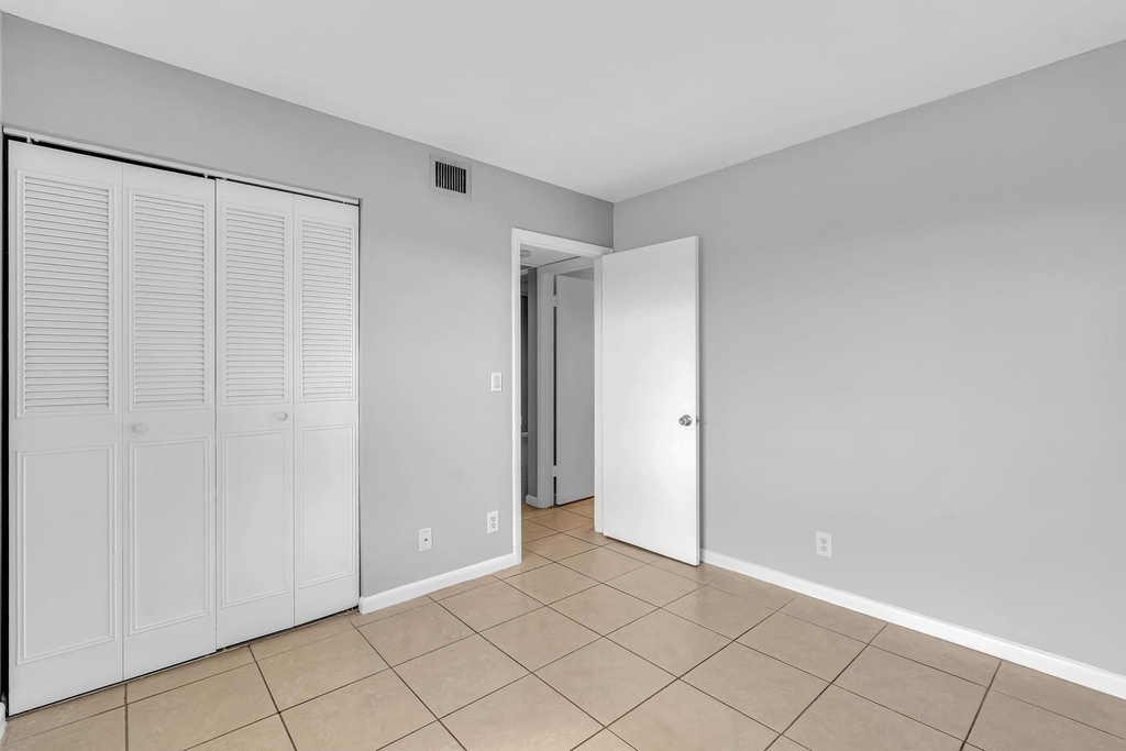 21904 Lake Forest Circle - Photo 15