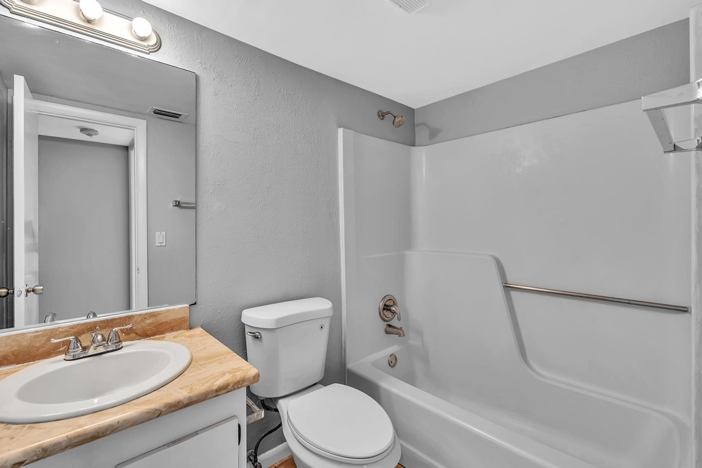 21904 Lake Forest Circle - Photo 13