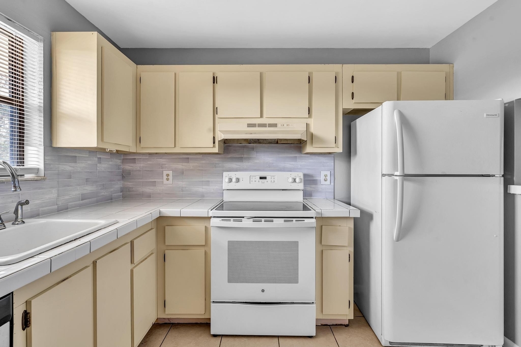 21904 Lake Forest Circle - Photo 19
