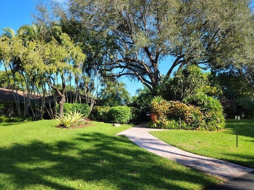 3150 N Course Lane - Photo 26