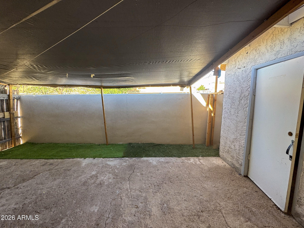 308 E Vogel Avenue - Photo 14