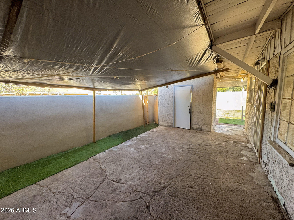 308 E Vogel Avenue - Photo 16