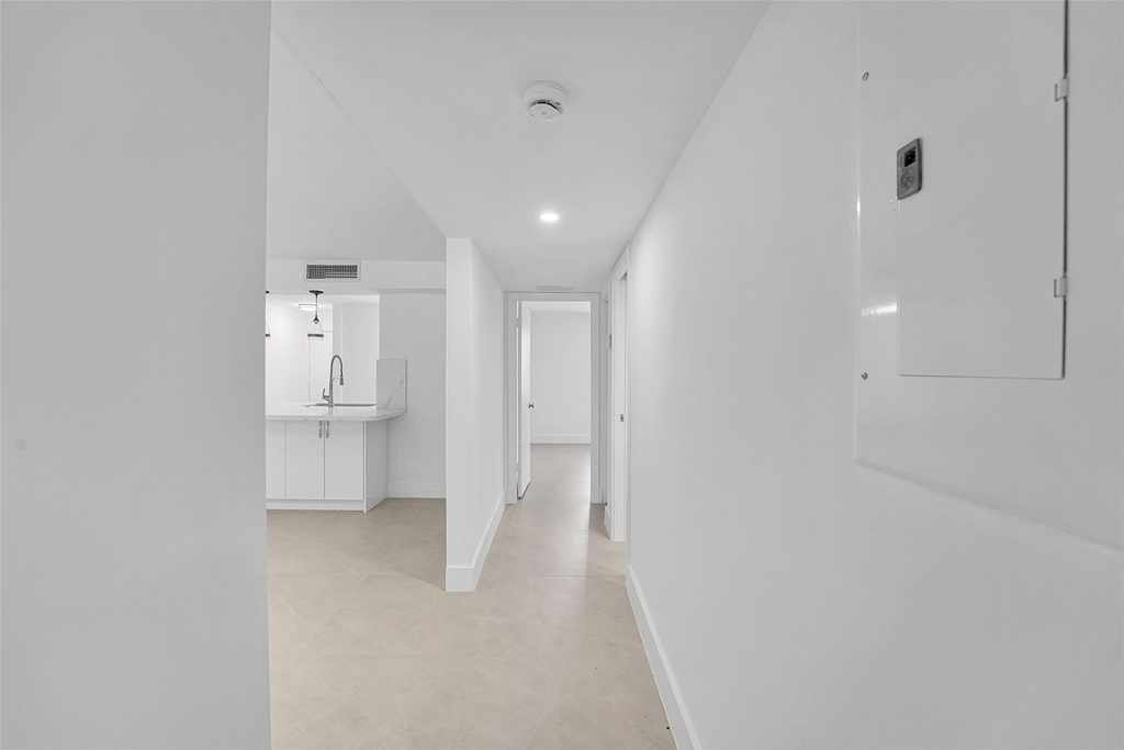 3201 Portofino Point - Photo 2