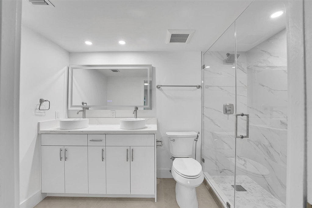 3201 Portofino Point - Photo 22