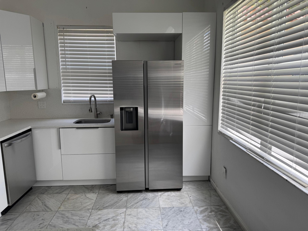 4106 Ne 22nd Court - Photo 2