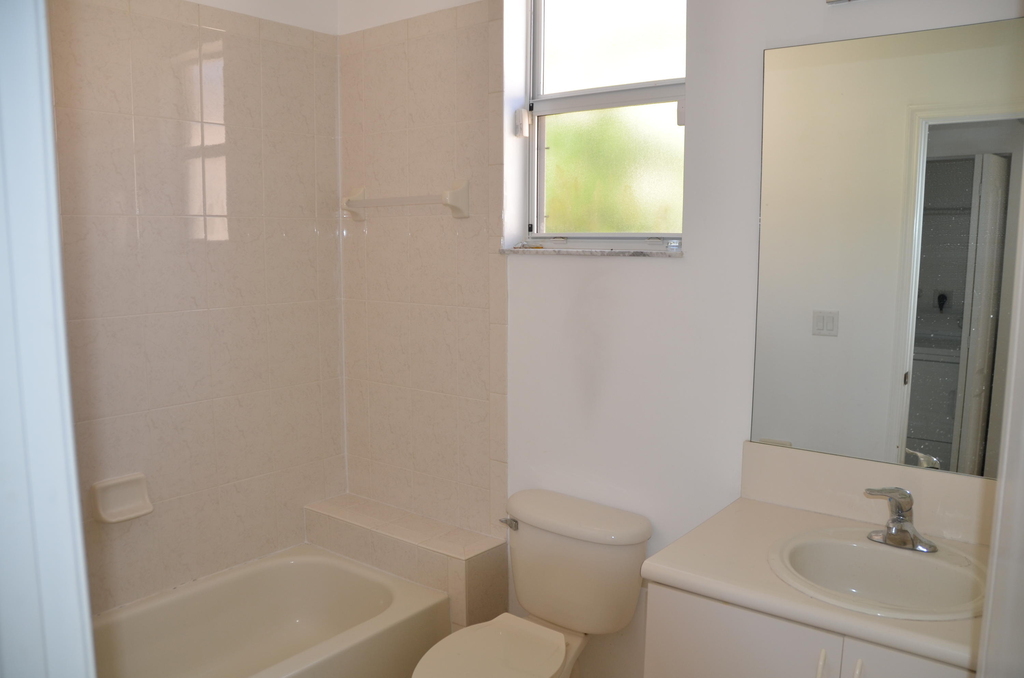 4106 Ne 22nd Court - Photo 8